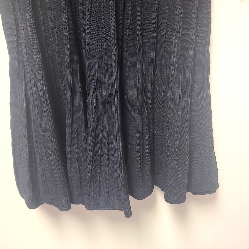Gently worn TOPHOP All Black Long Sleeve Round Neck Fit & Flare Dress-Size 8 - Picture 2 of 6
